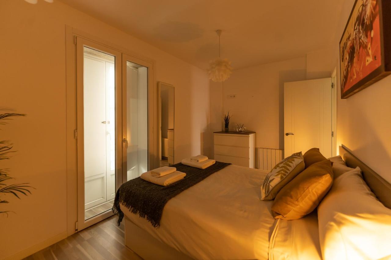 Cormelana Plaza Apartment A Coruna Bagian luar foto